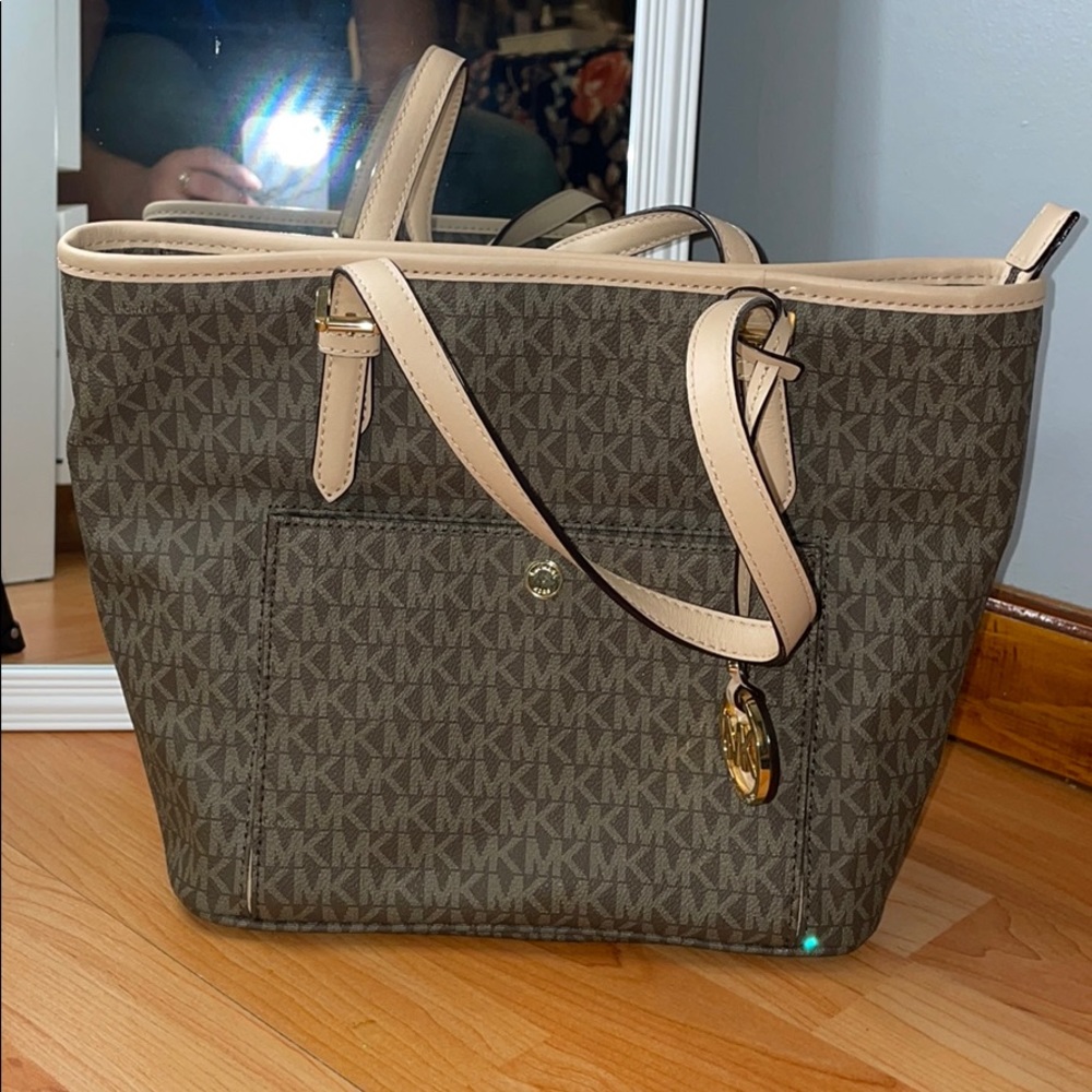 MK Mini tote 🤎